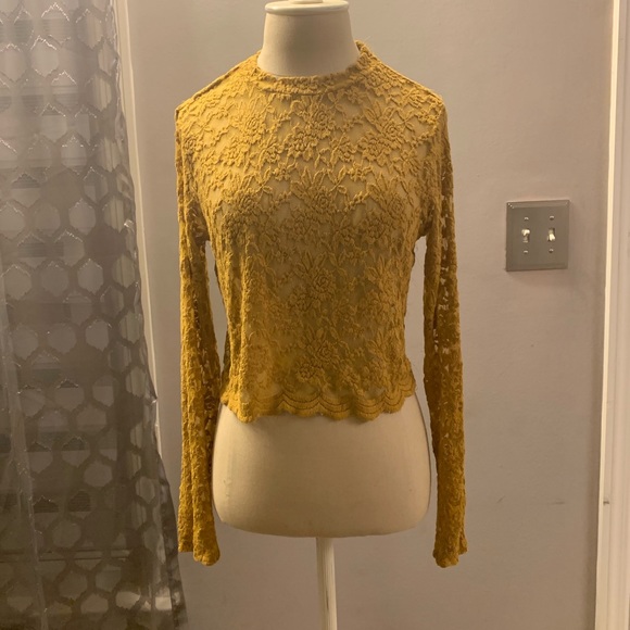Ambiance lace long sleeve crop top 💛 - Picture 4 of 8